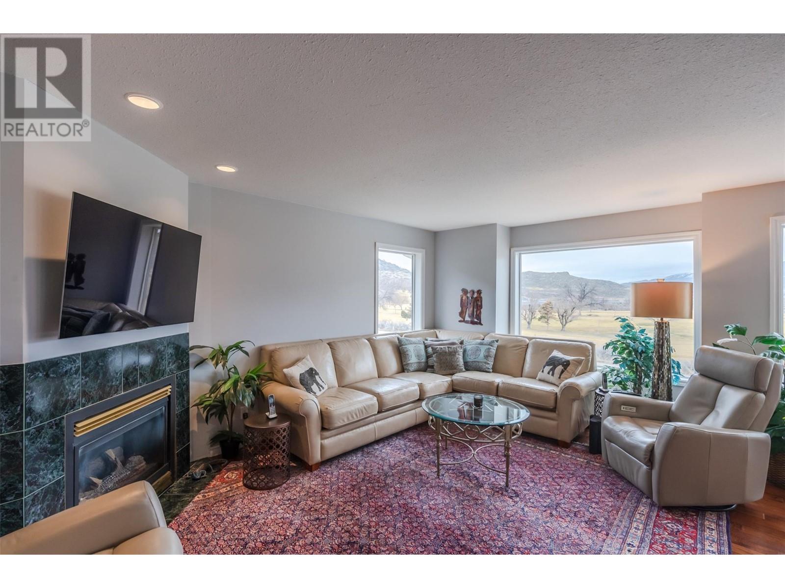  11702 GOLF COURSE Drive, Osoyoos