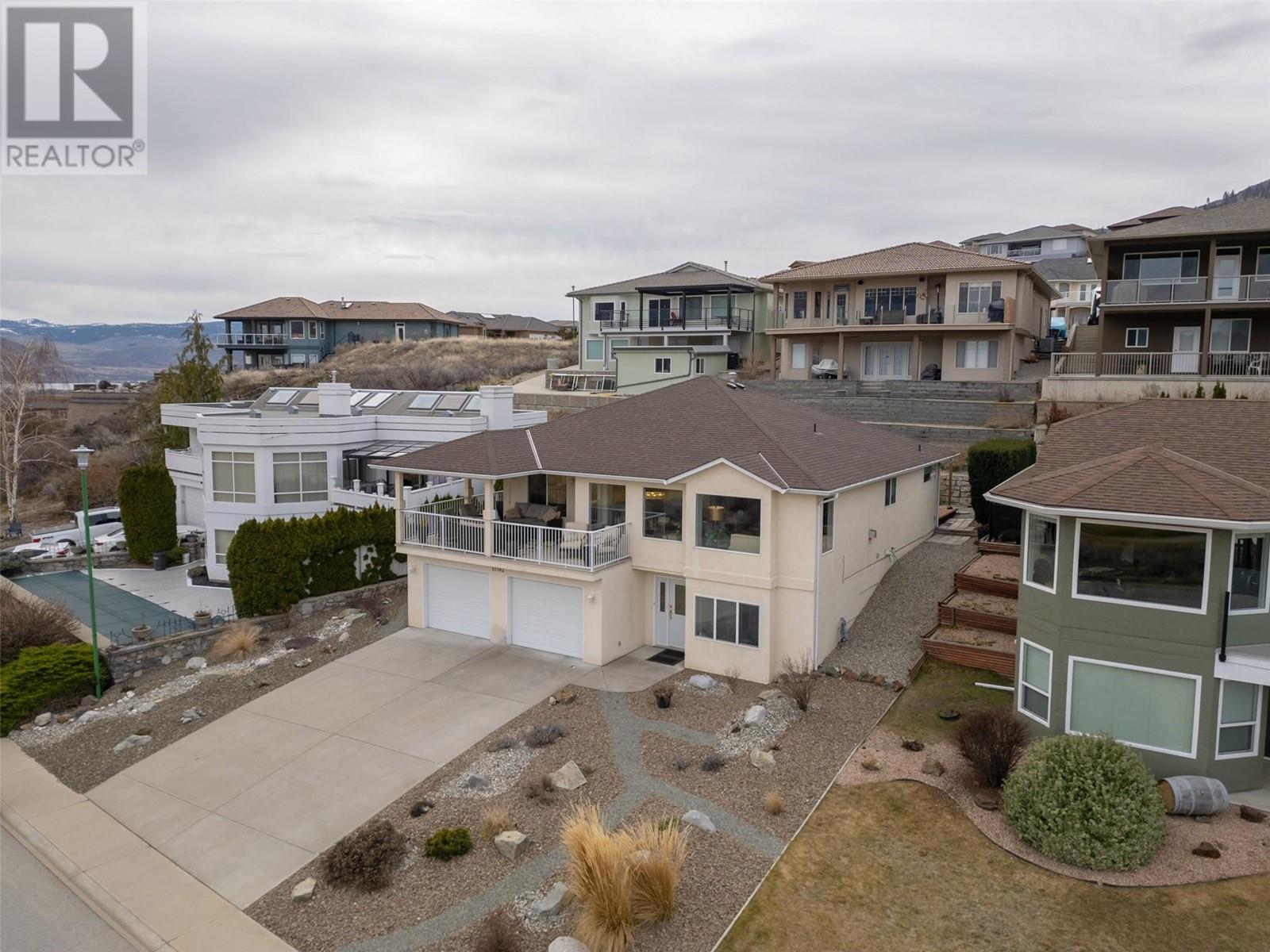  11702 GOLF COURSE Drive, Osoyoos