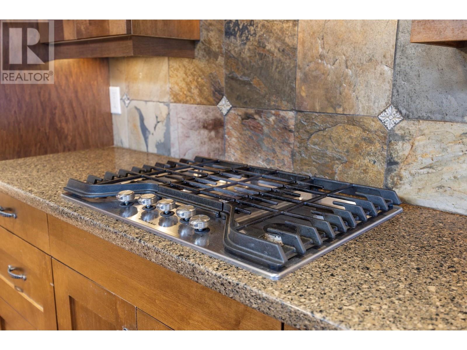 5333 CHUTE LAKE ROAD - Image 24