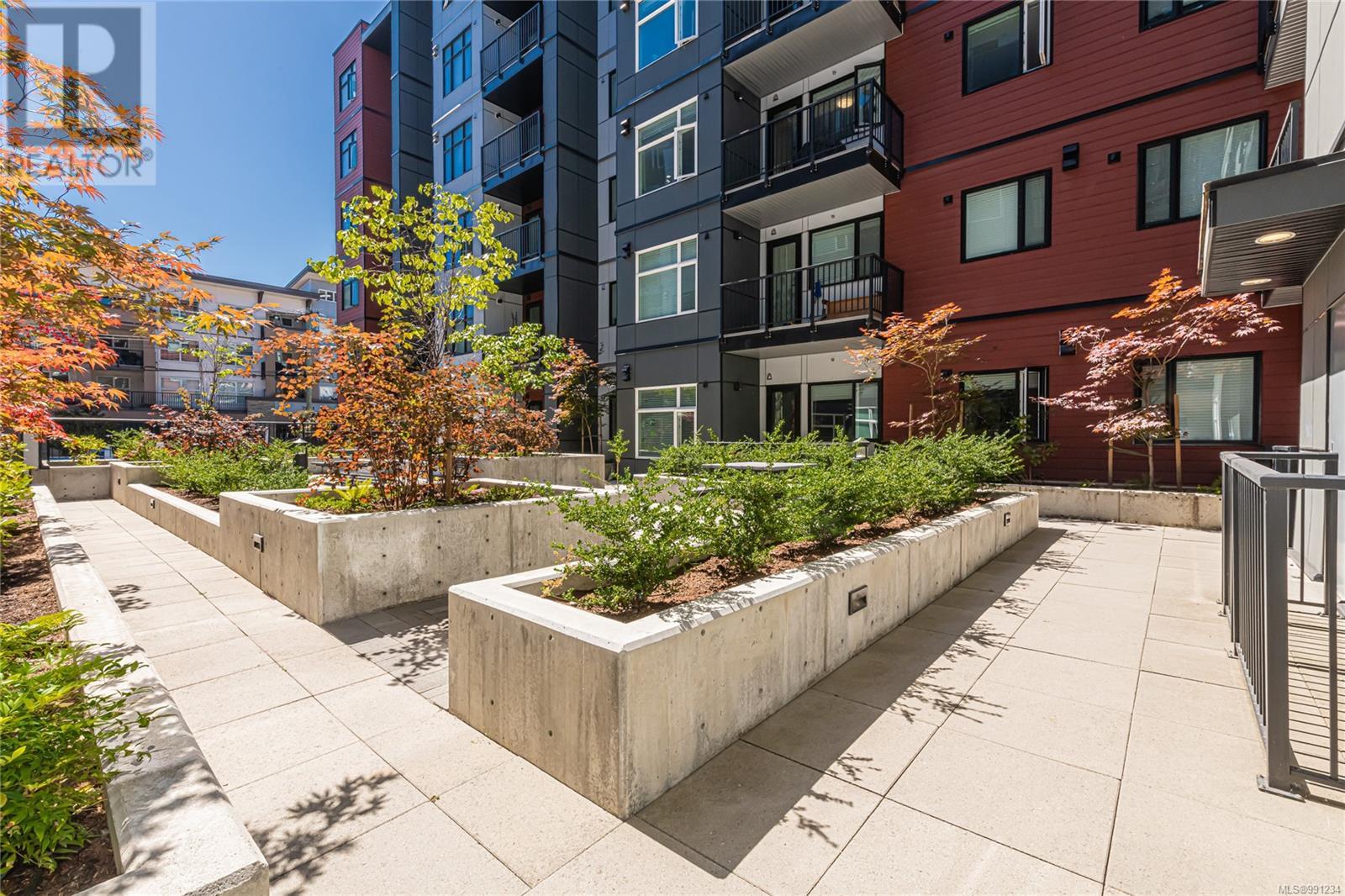 502 2843 Jacklin Road, Langford