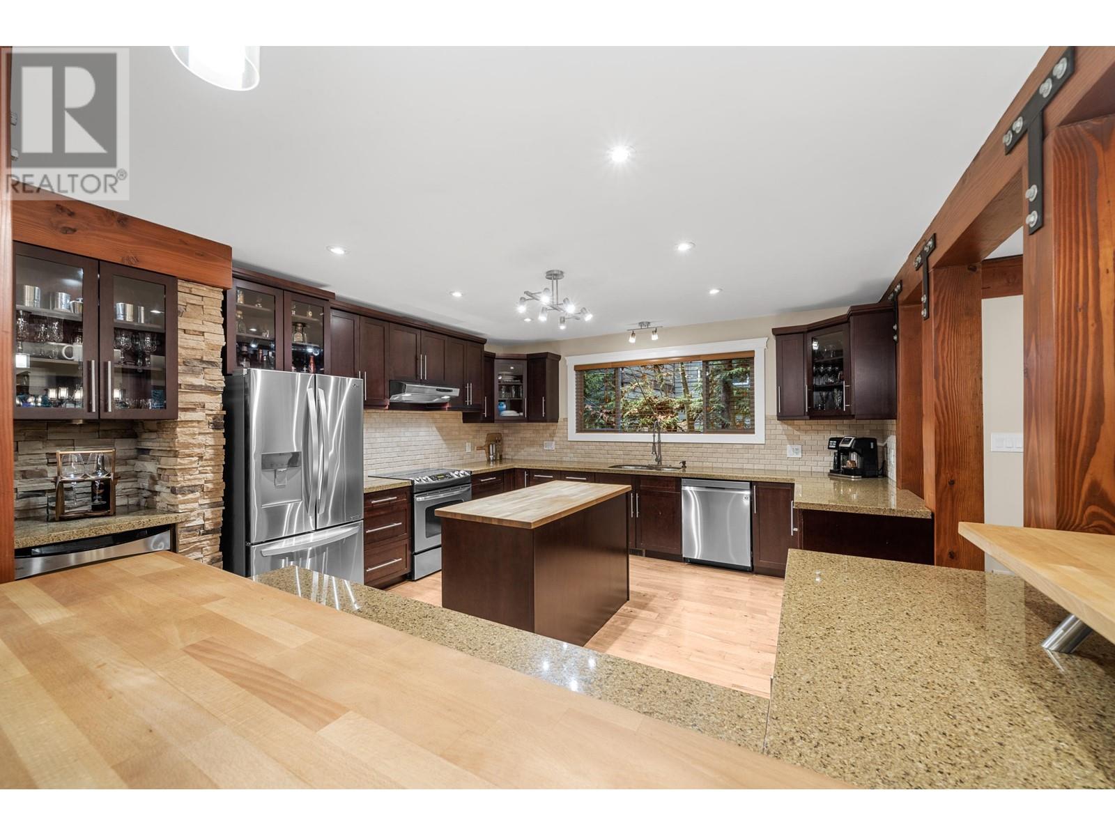 1782 DEPOT ROAD, Squamish real estate listing R2977710