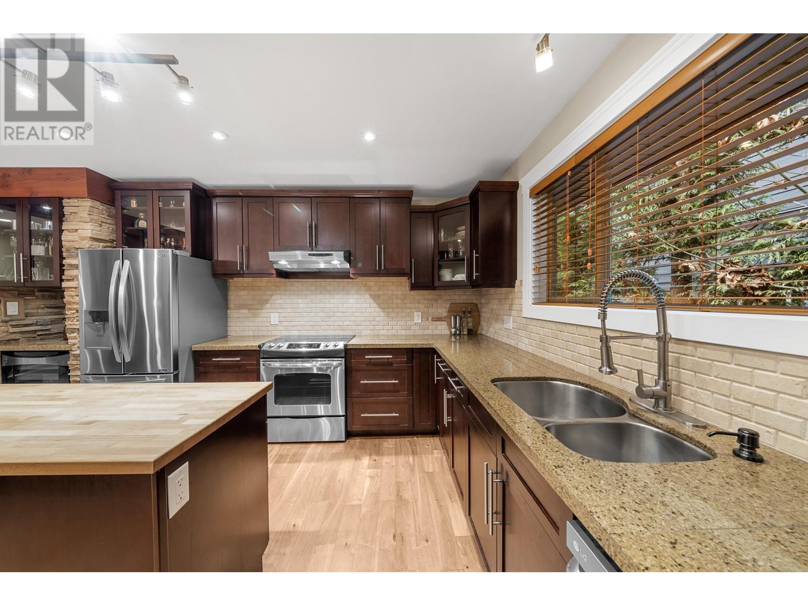 1782 DEPOT ROAD, Squamish real estate listing R2977710