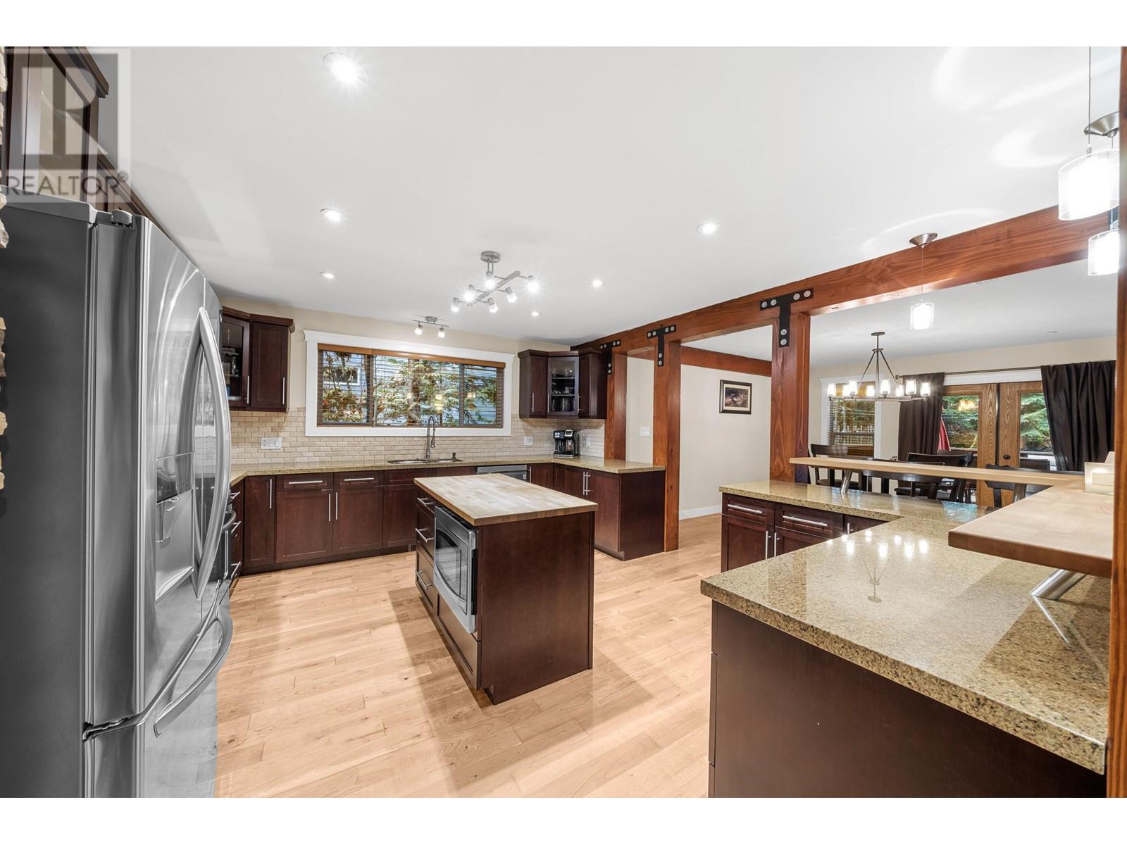 1782 DEPOT ROAD, Squamish real estate listing R2977710