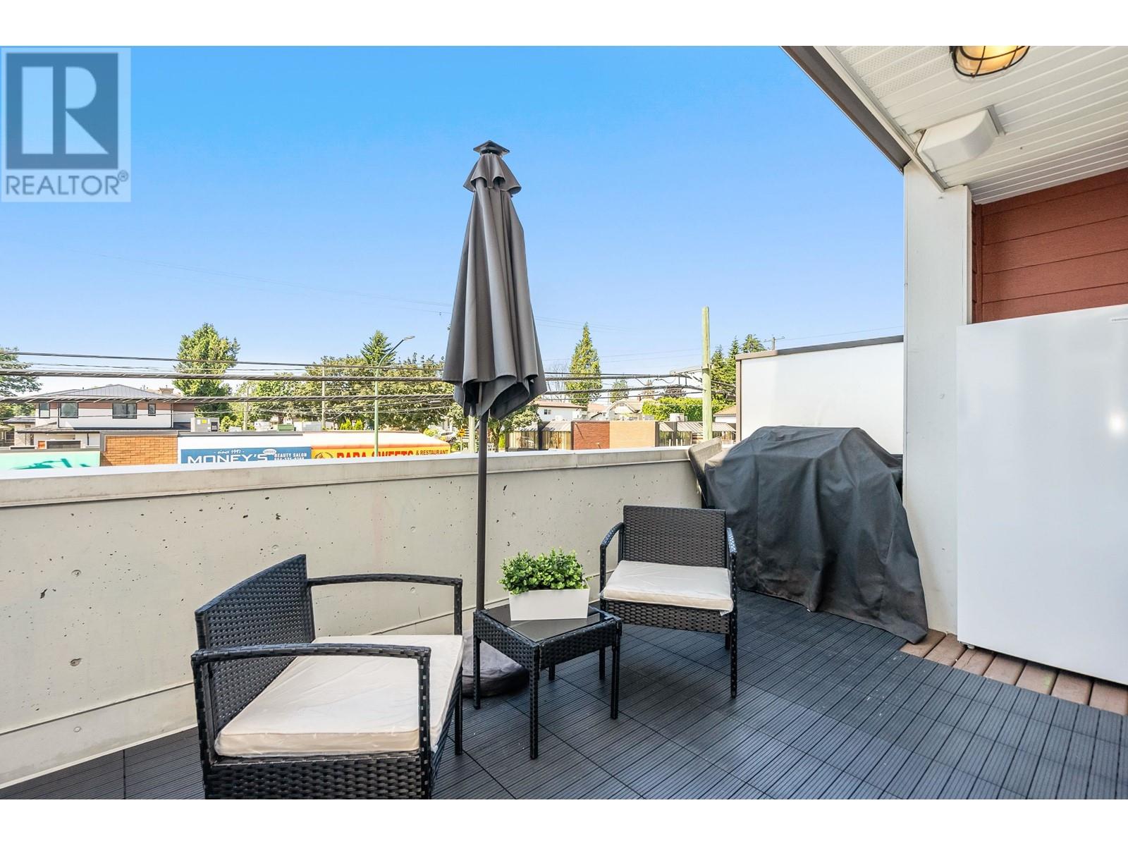 211 7908 GRAHAM AVENUE, Burnaby