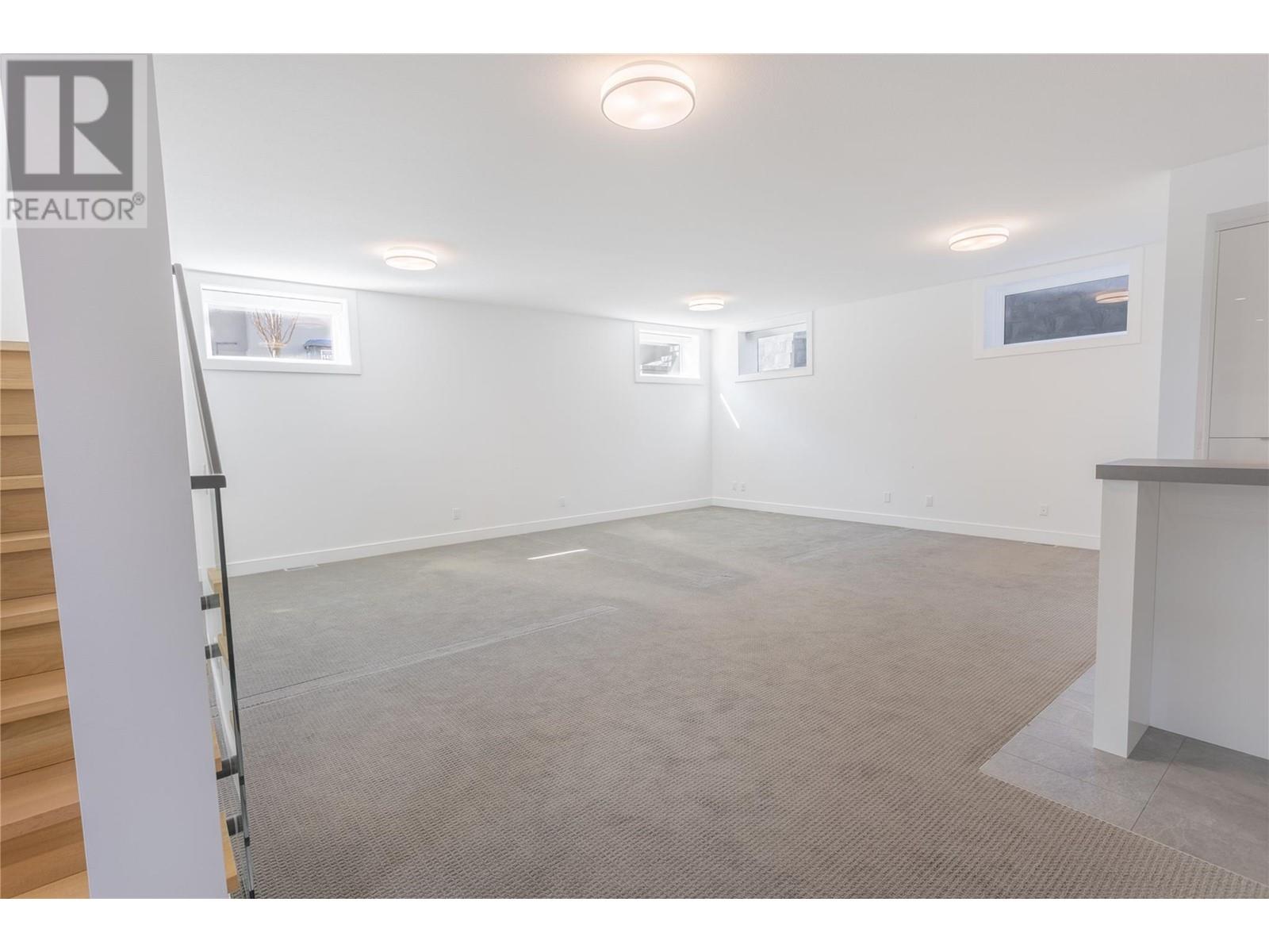  1454 Rocky Point Drive, Kelowna