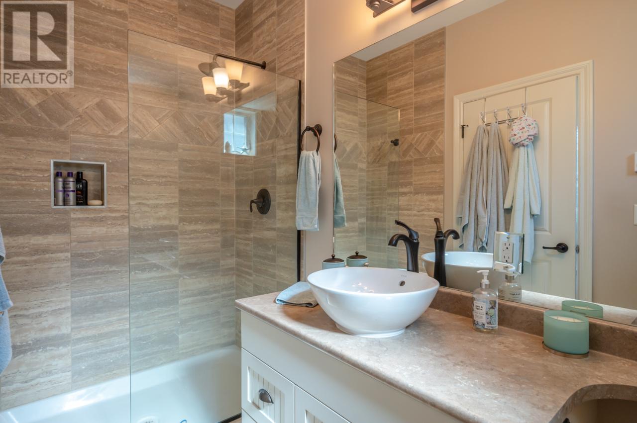 2450 RADIO TOWER Road Unit# 126, Oliver