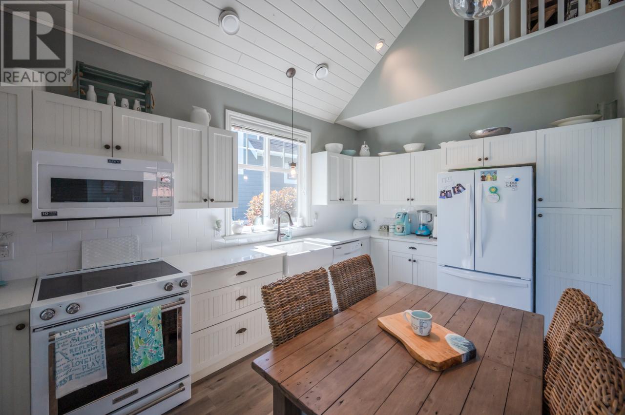 2450 RADIO TOWER Road Unit# 126, Oliver