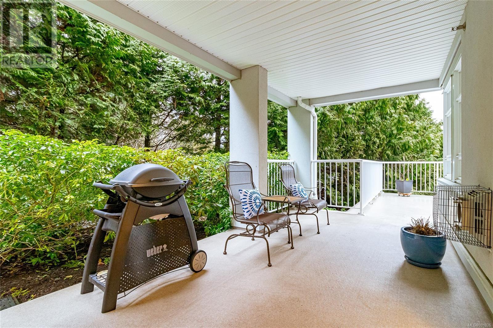209 5110 Cordova Bay Road, Saanich