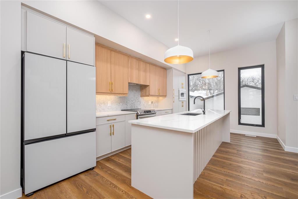 Photo 4 of 151 Renfrew Street, Winnipeg MB