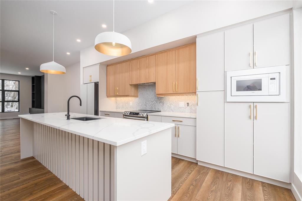 Photo 8 of 151 Renfrew Street, Winnipeg MB