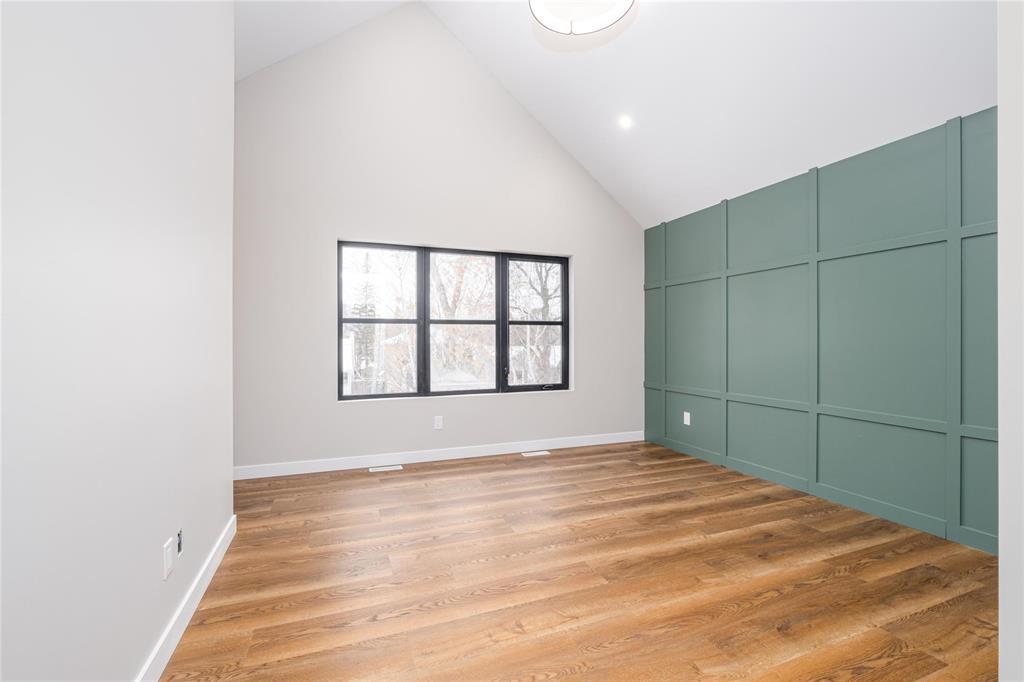 Photo 10 of 151 Renfrew Street, Winnipeg MB