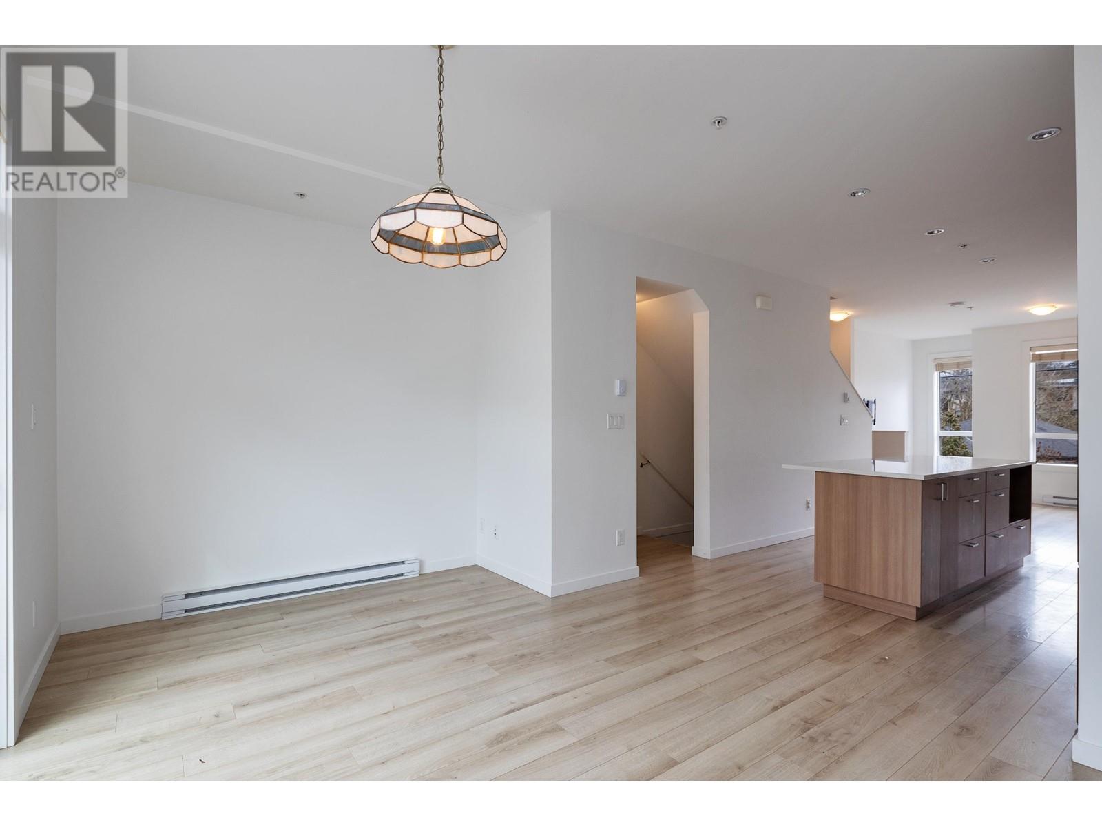 2 1188 WILSON CRESCENT, Squamish real estate listing R2977773