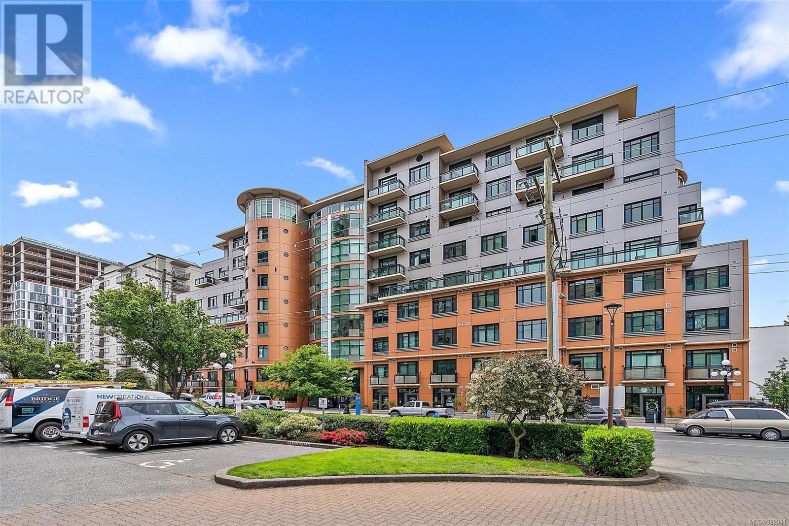 415 1029 View Street, Victoria