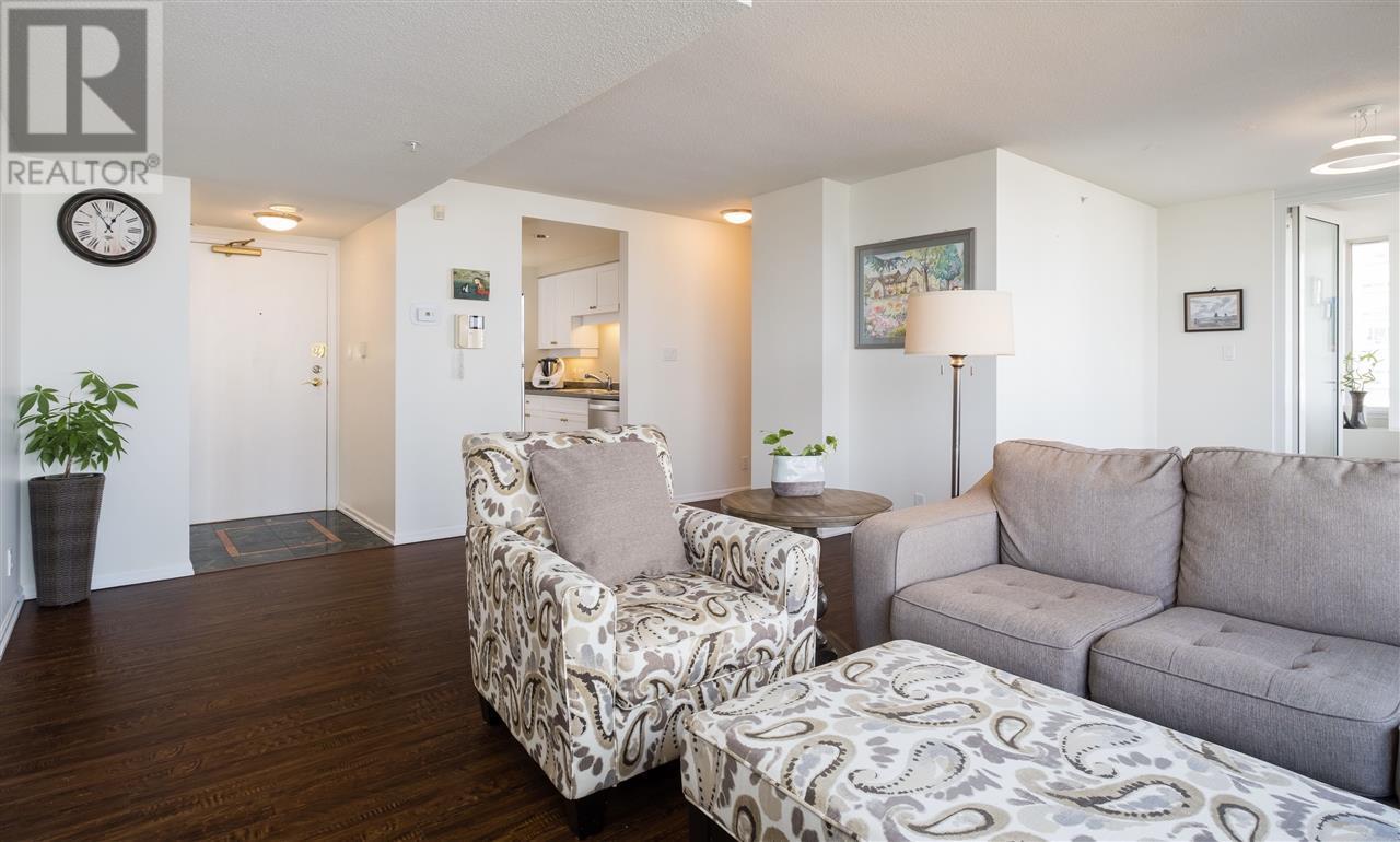 907 1288 MARINASIDE CRESCENT, Vancouver real estate listing R2974432