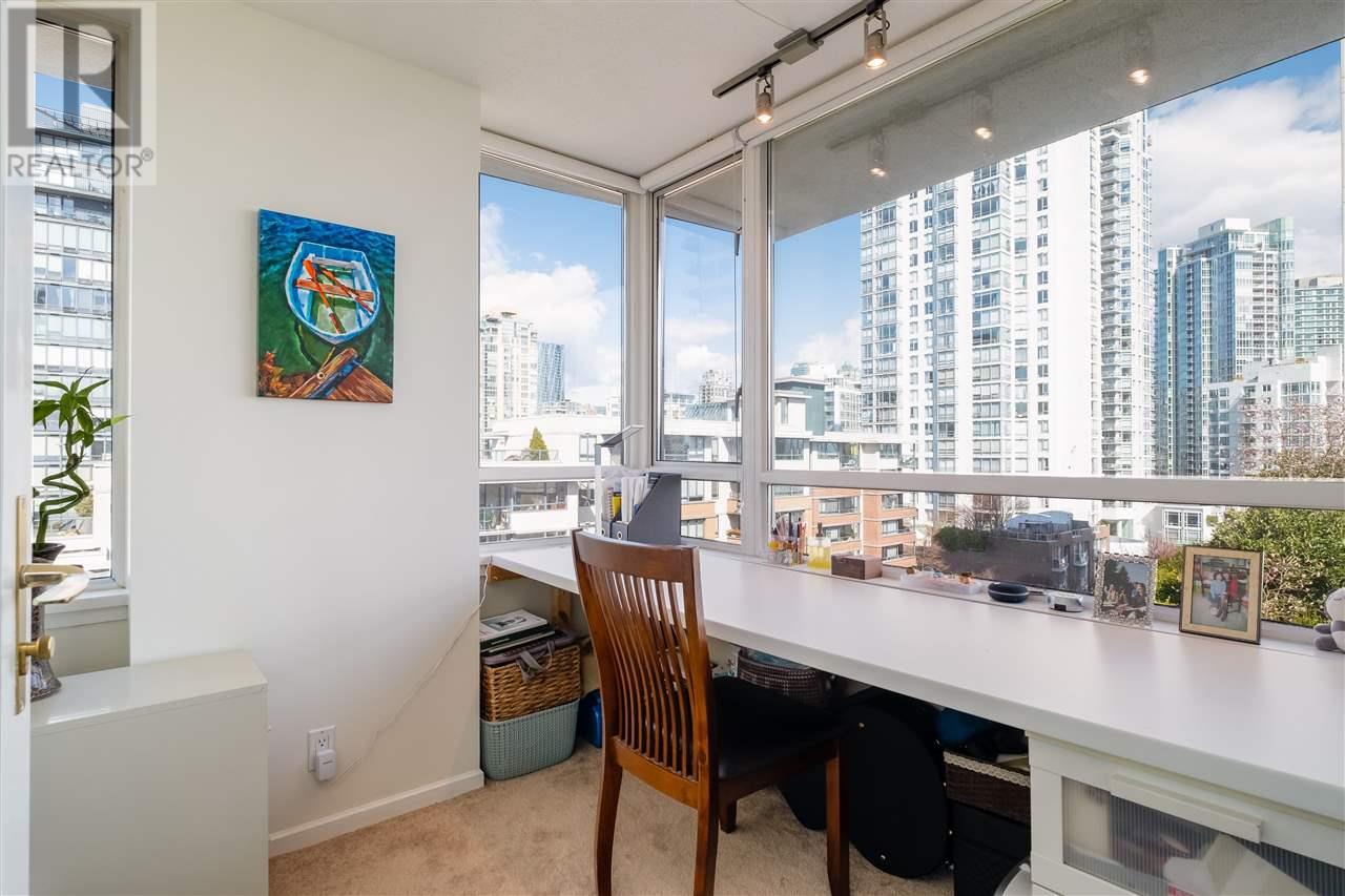 907 1288 MARINASIDE CRESCENT, Vancouver real estate listing R2974432
