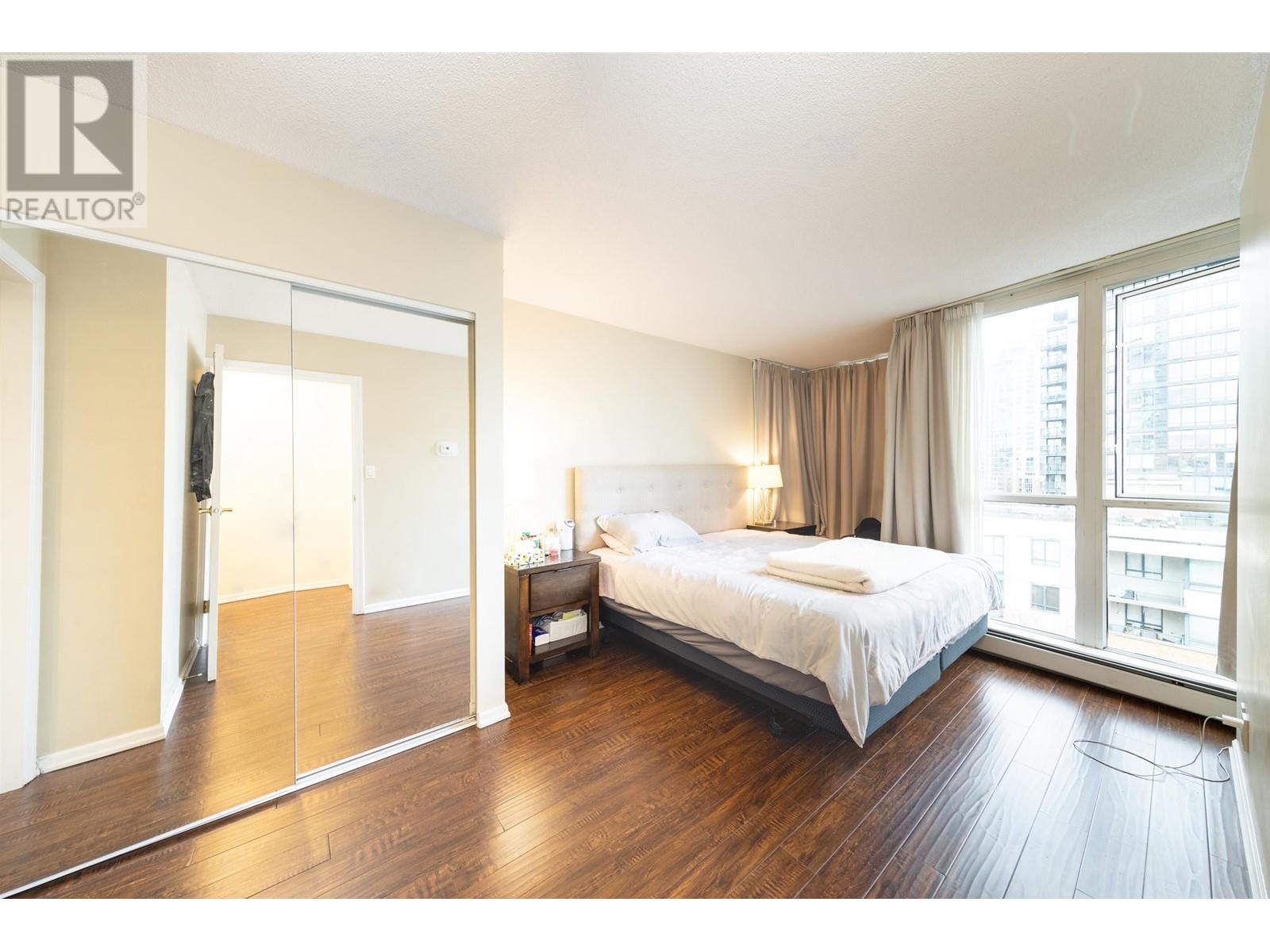 907 1288 MARINASIDE CRESCENT, Vancouver real estate listing R2974432