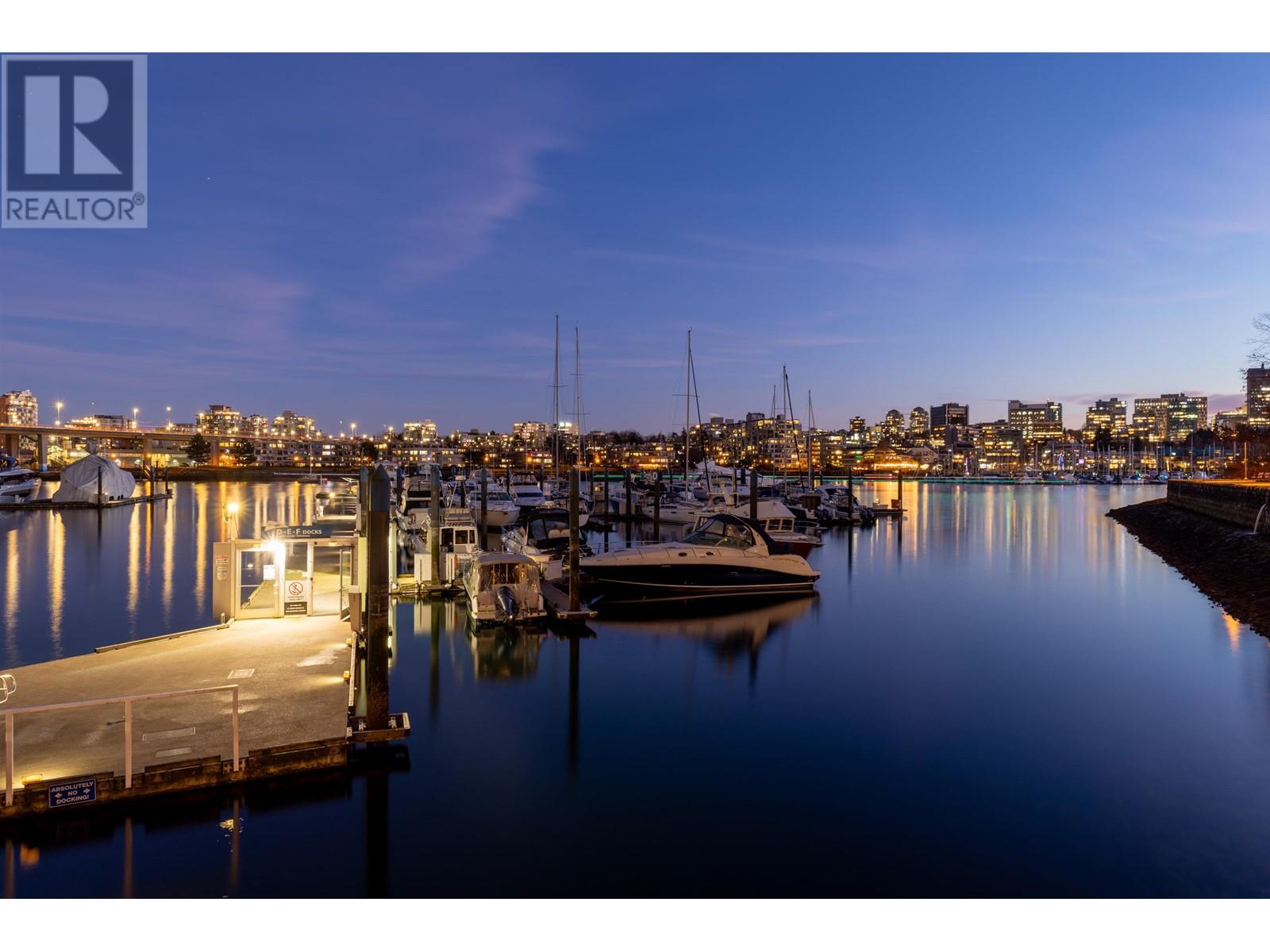 907 1288 MARINASIDE CRESCENT, Vancouver real estate listing R2974432