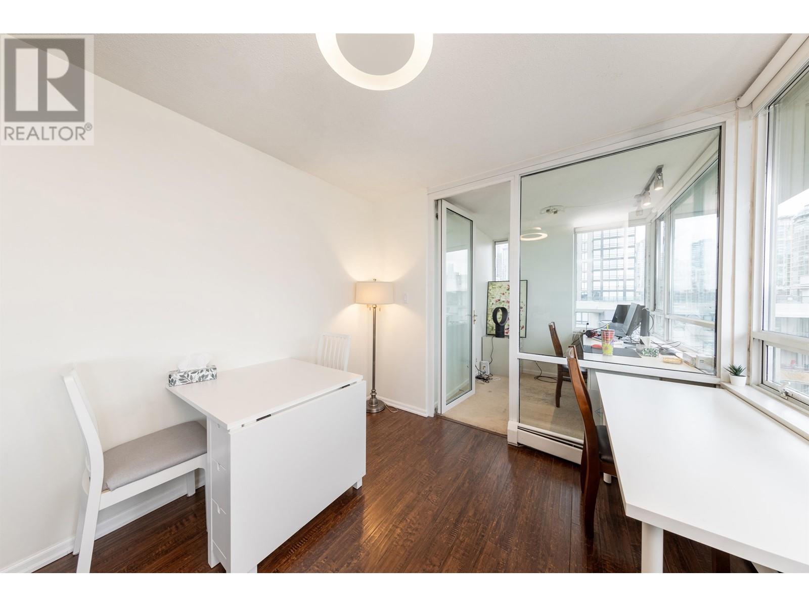 907 1288 MARINASIDE CRESCENT, Vancouver real estate listing R2974432