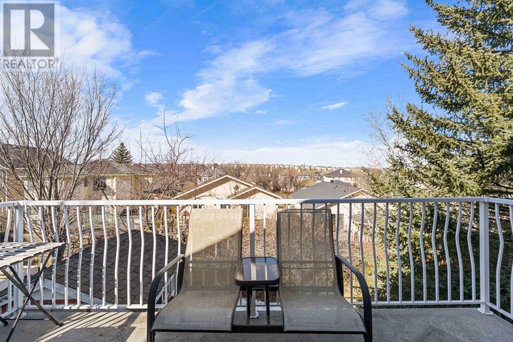 Single Family House Bungalow for Sale in  Edgevalley Close NW Edgemont Calgary 