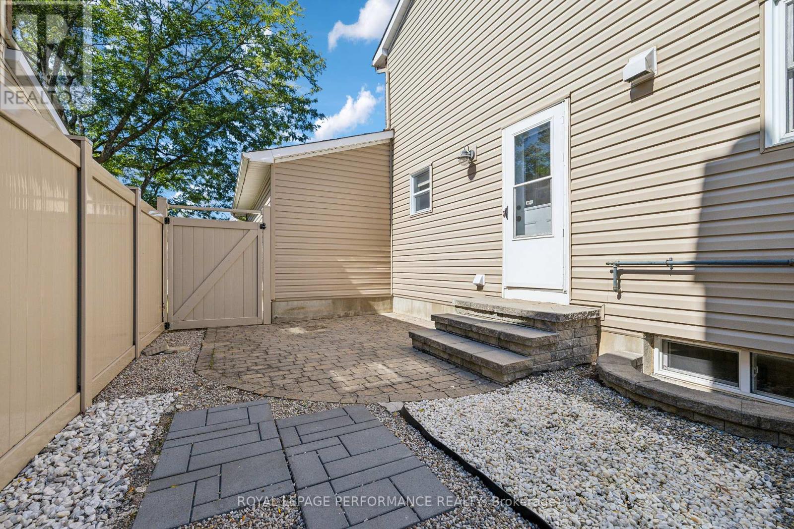 Photo 42 of 1873 Du Clairvaux Road, Ottawa ON