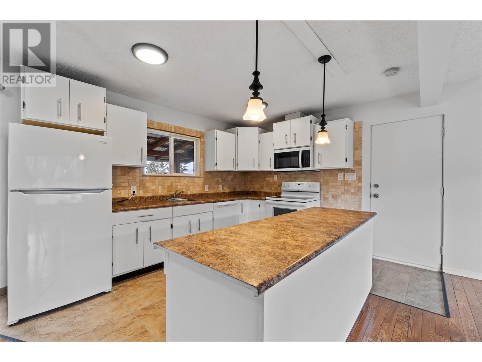  3801 22 Avenue, Vernon