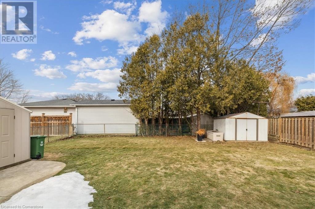 Photo 39 of 40 Purnell Drive, Hamilton ON