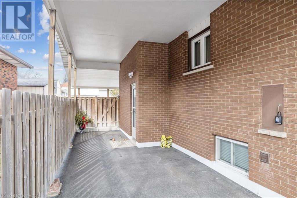 Photo 5 of 40 Purnell Drive, Hamilton ON