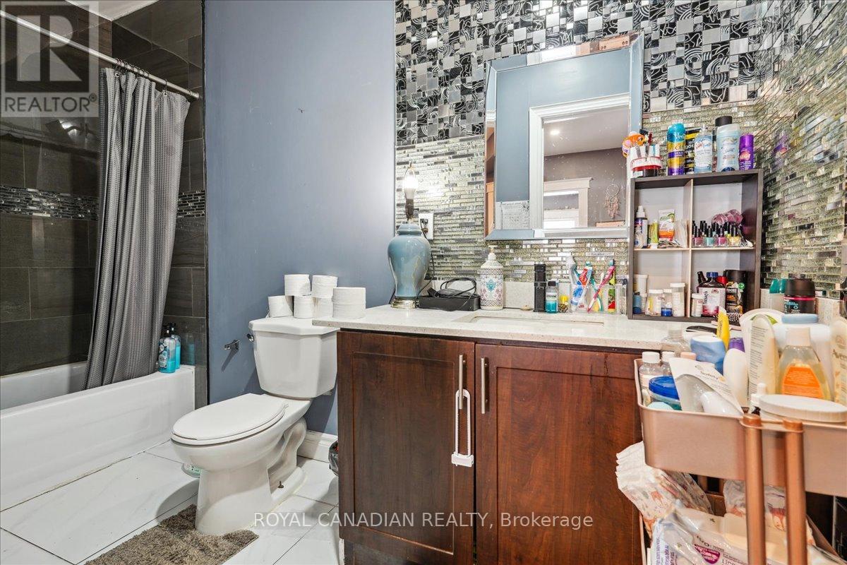 Photo 15 of 341 George Street, Peterborough Central ON