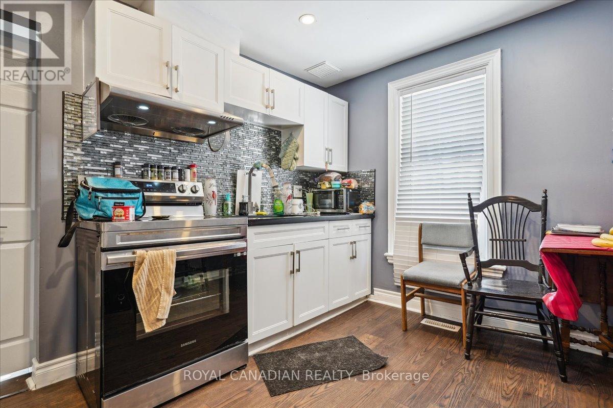 Photo 17 of 341 George Street, Peterborough Central ON