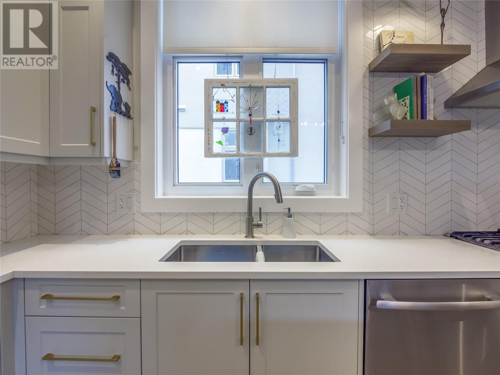 222 Lee Avenue Unit# 103, Penticton