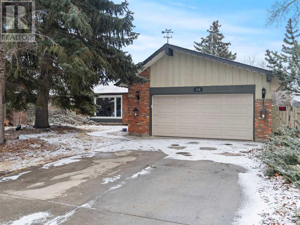 Single Family House Bungalow for Sale in  Midvalley Place SE Midnapore Calgary 