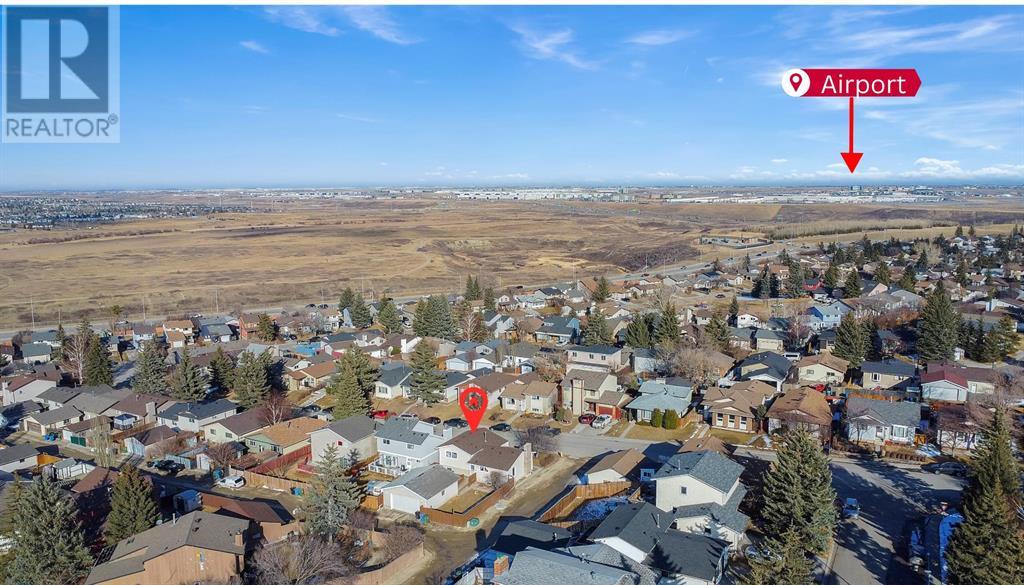 Single Family House 4 Level for Sale in  Beddington Rise NE Beddington Heights Calgary 