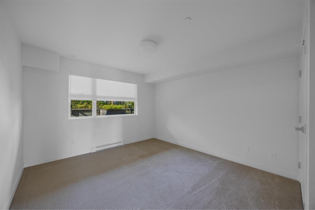 202 1150 OXFORD STREET, White Rock real estate listing R2977956