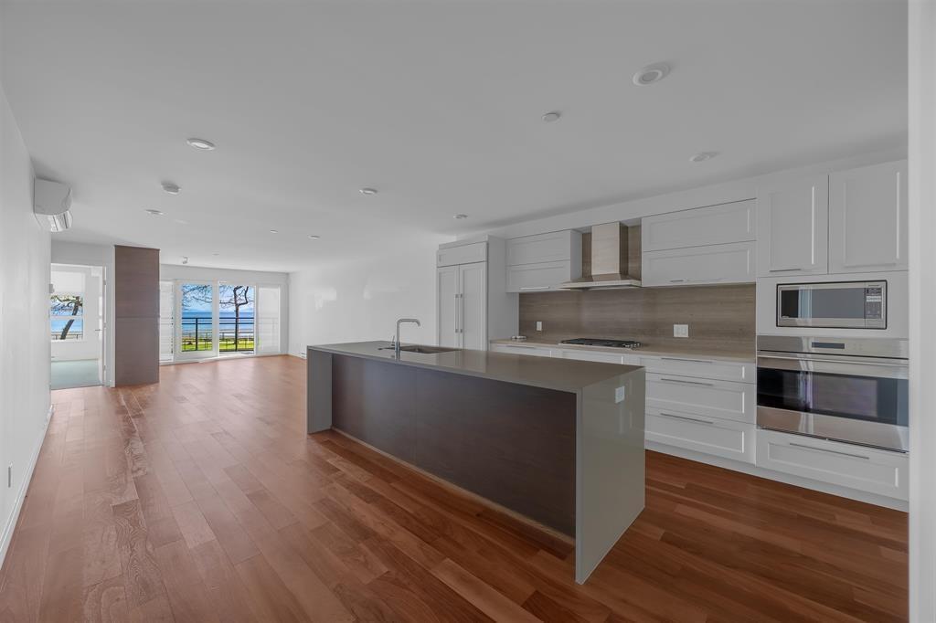 202 1150 OXFORD STREET, White Rock real estate listing R2977956