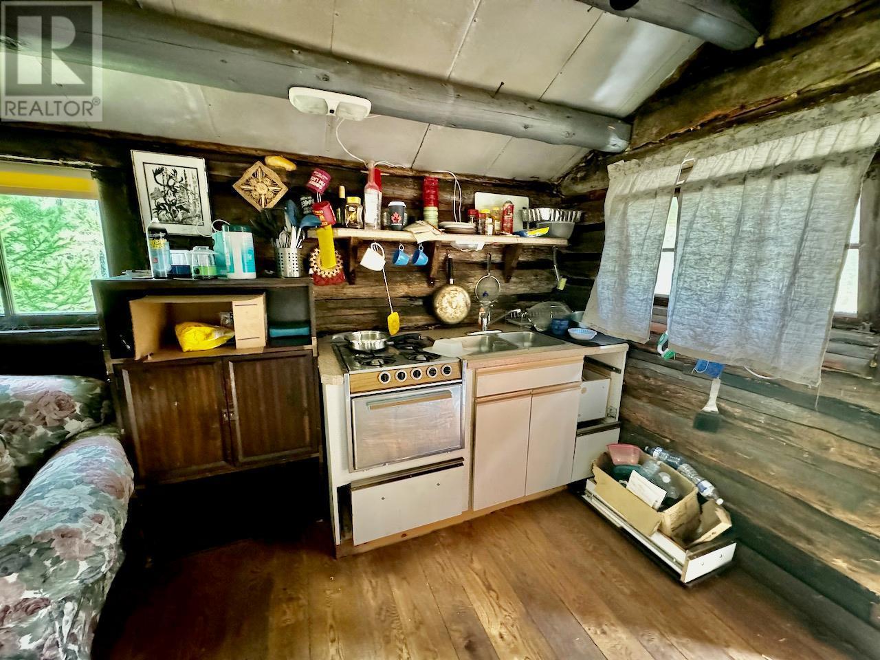 8915 Christian Valley Road, Westbridge