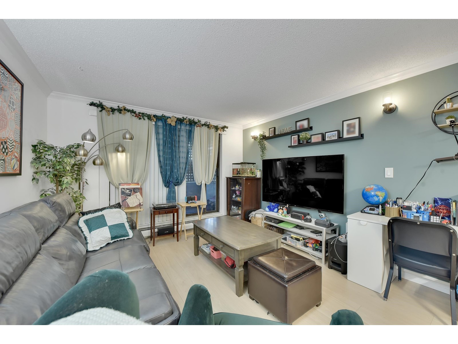 Photo 4 of 6 10698 151 A Street, Surrey BC