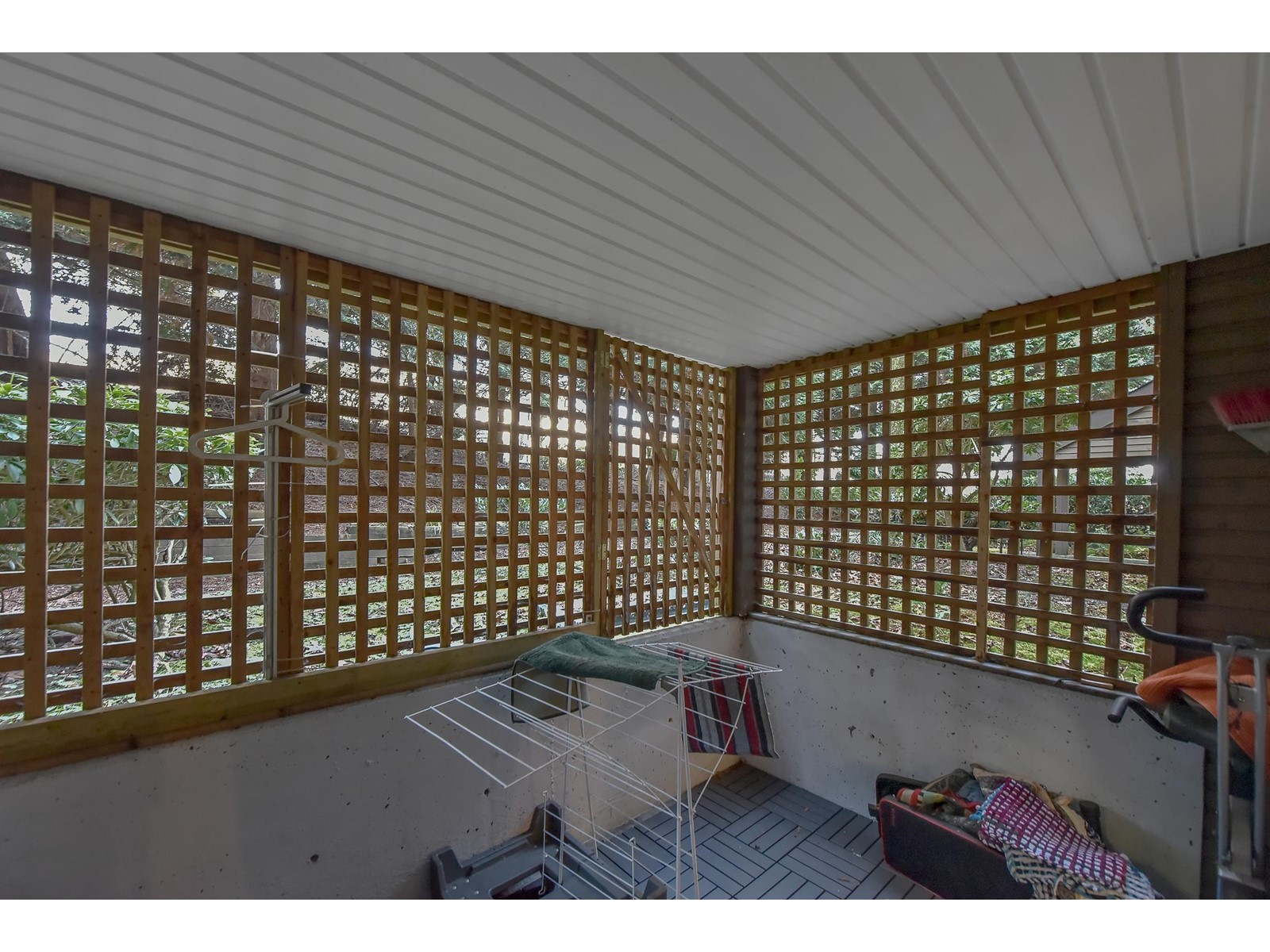 Photo 18 of 6 10698 151 A Street, Surrey BC