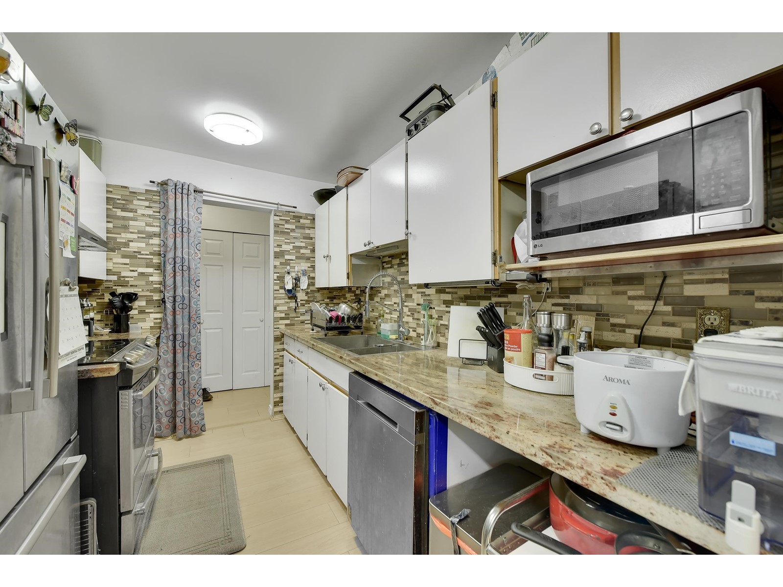 Photo 11 of 6 10698 151 A Street, Surrey BC