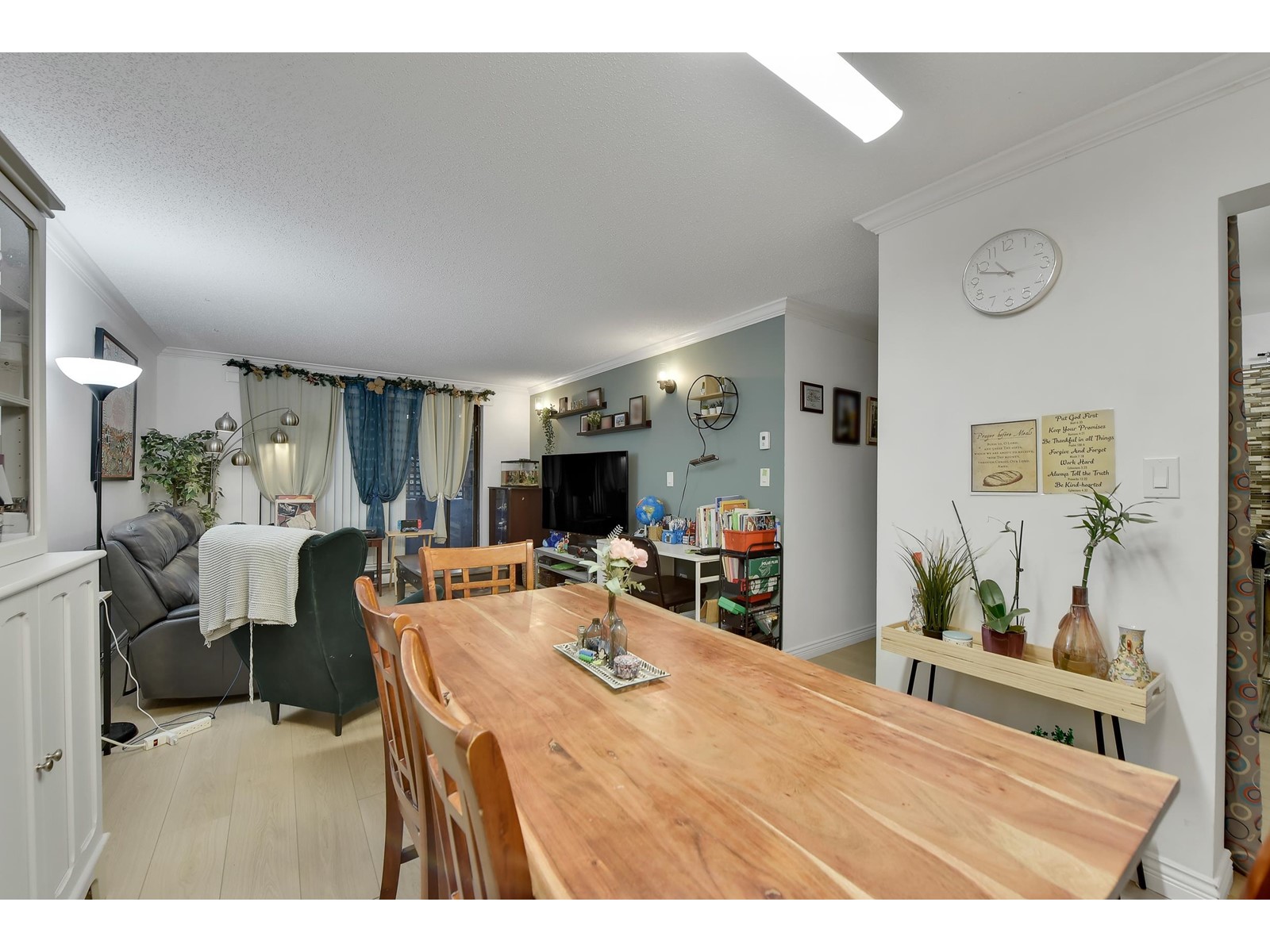 Photo 10 of 6 10698 151 A Street, Surrey BC