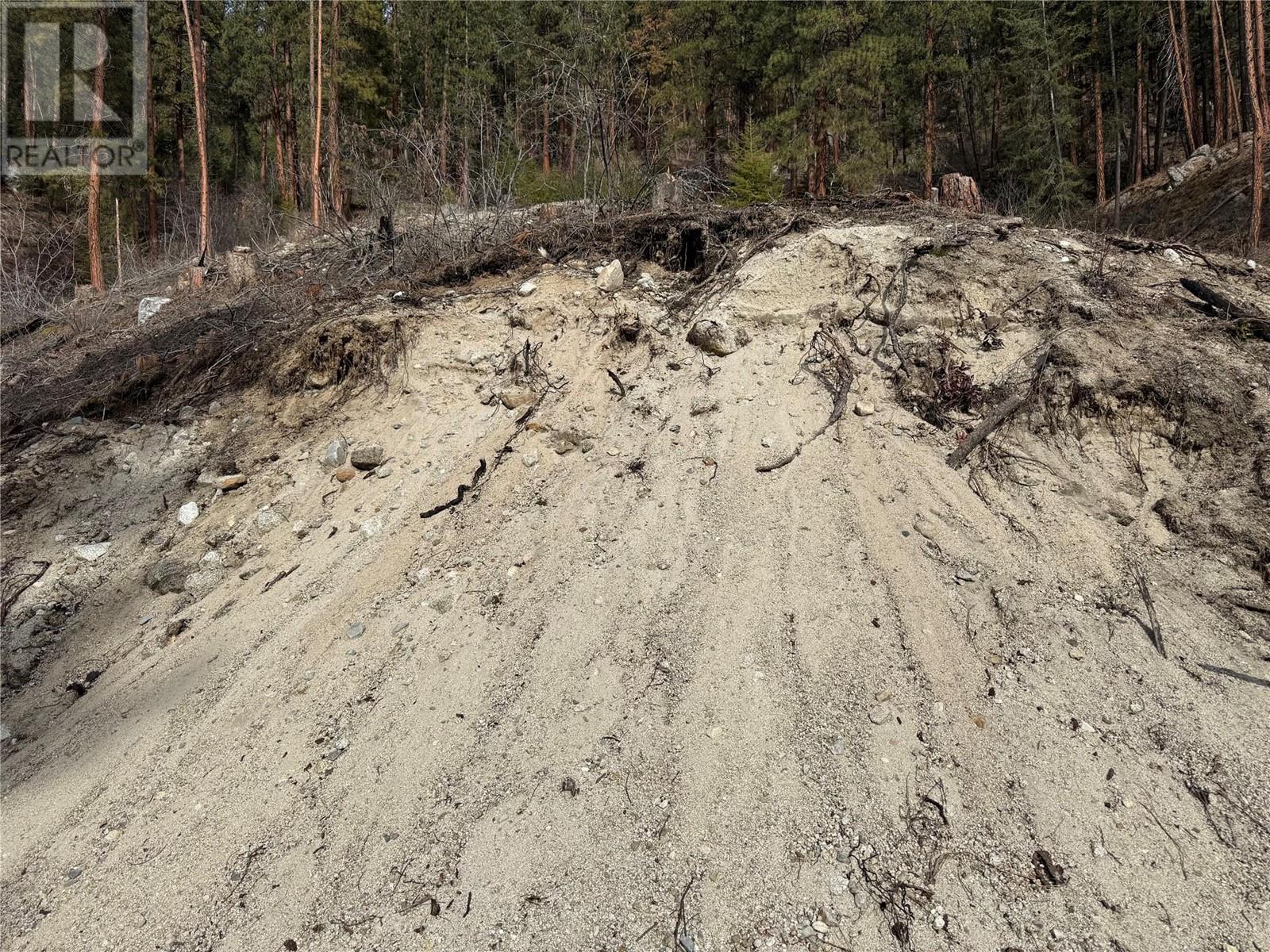  9703 3A Highway, Kuskanook