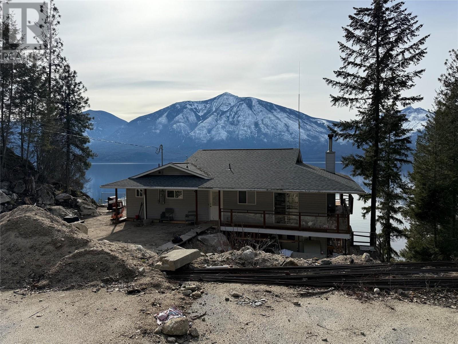  9703 3A Highway, Kuskanook