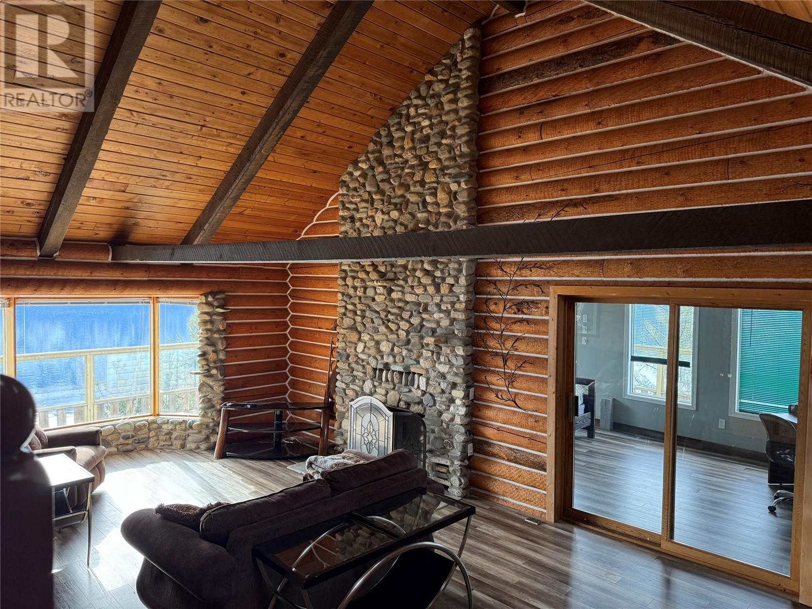  9703 3A Highway, Kuskanook