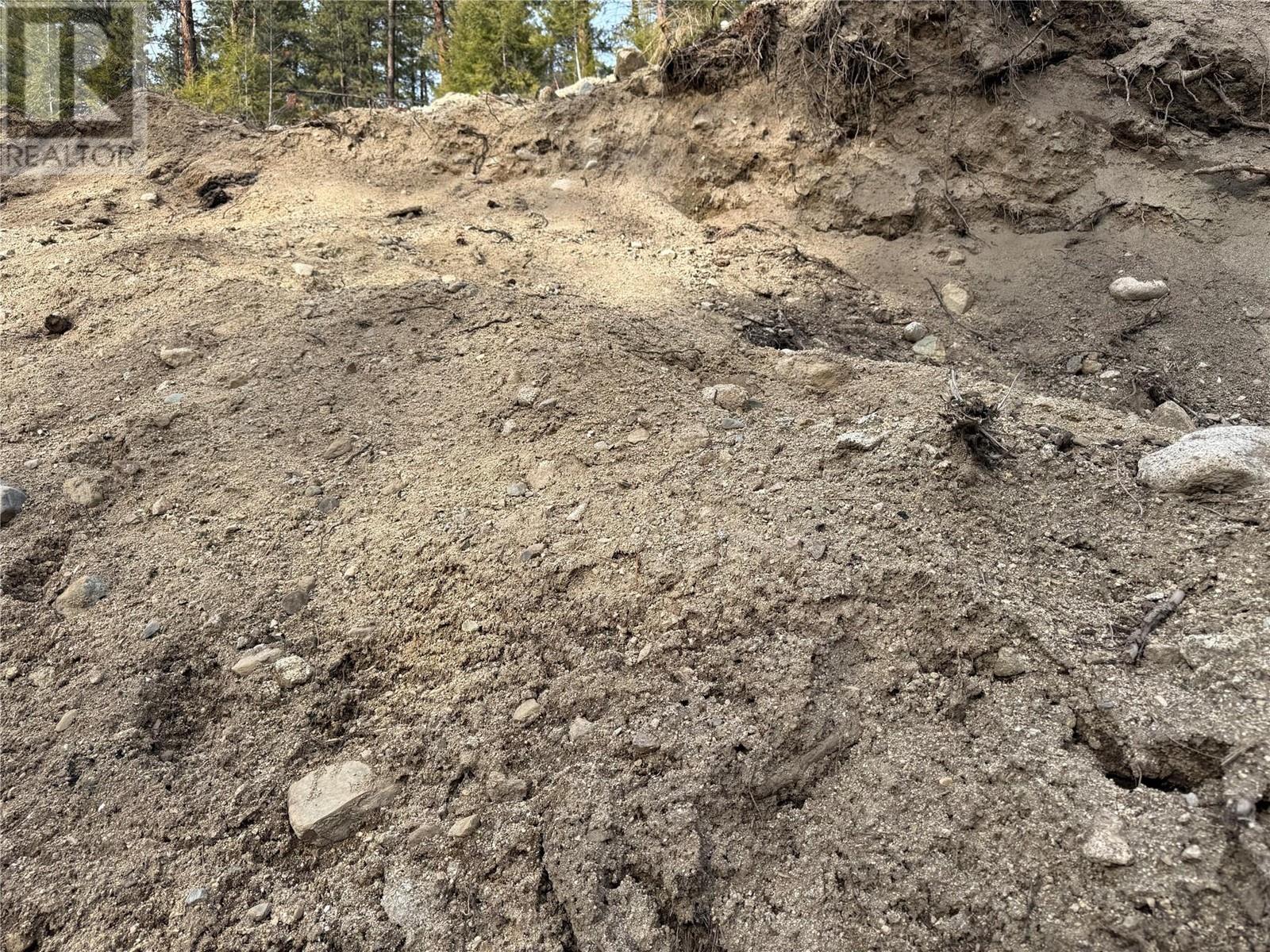  9703 3A Highway, Kuskanook