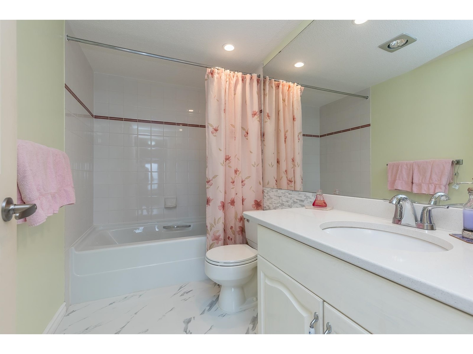 Photo 26 of 904 3150 Gladwin Road, Abbotsford BC