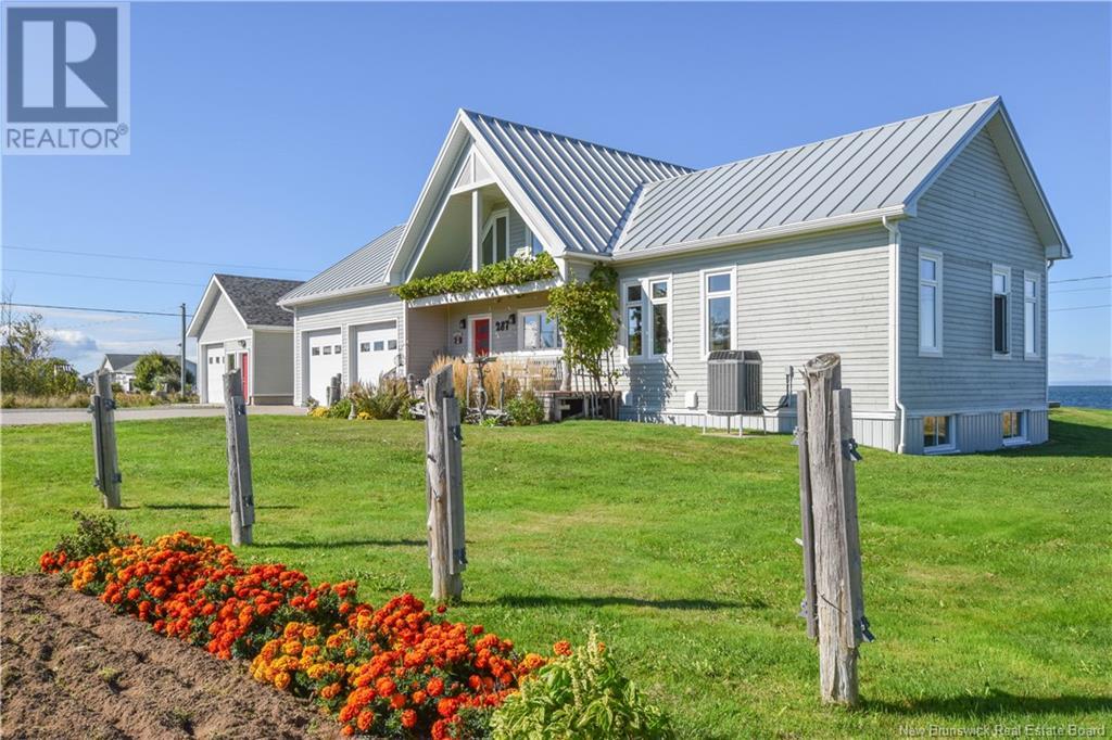 Photo 4 of 287 Rue De Lile Street, Caraquet NB