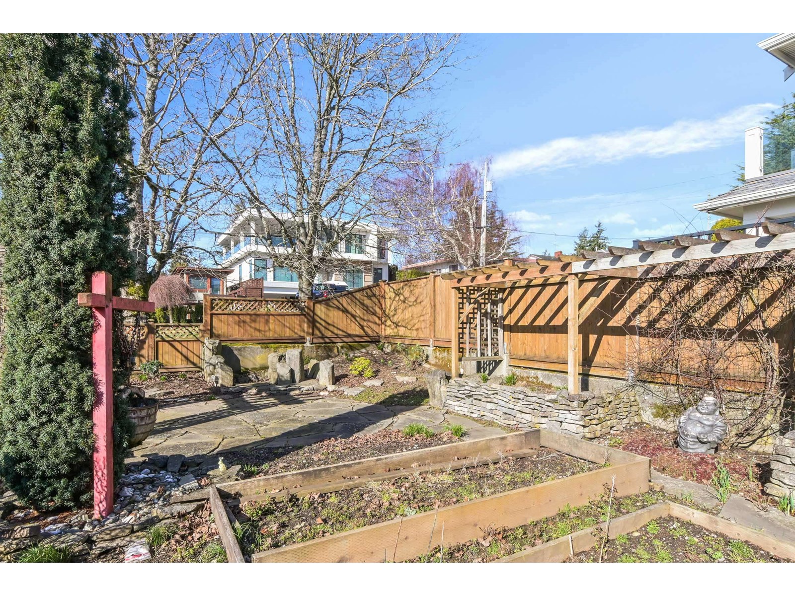 15761 CLIFF AVENUE, White Rock real estate listing R2971613