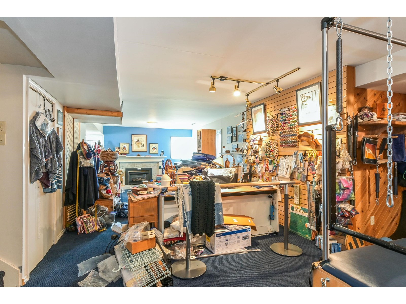 15761 CLIFF AVENUE, White Rock real estate listing R2971613