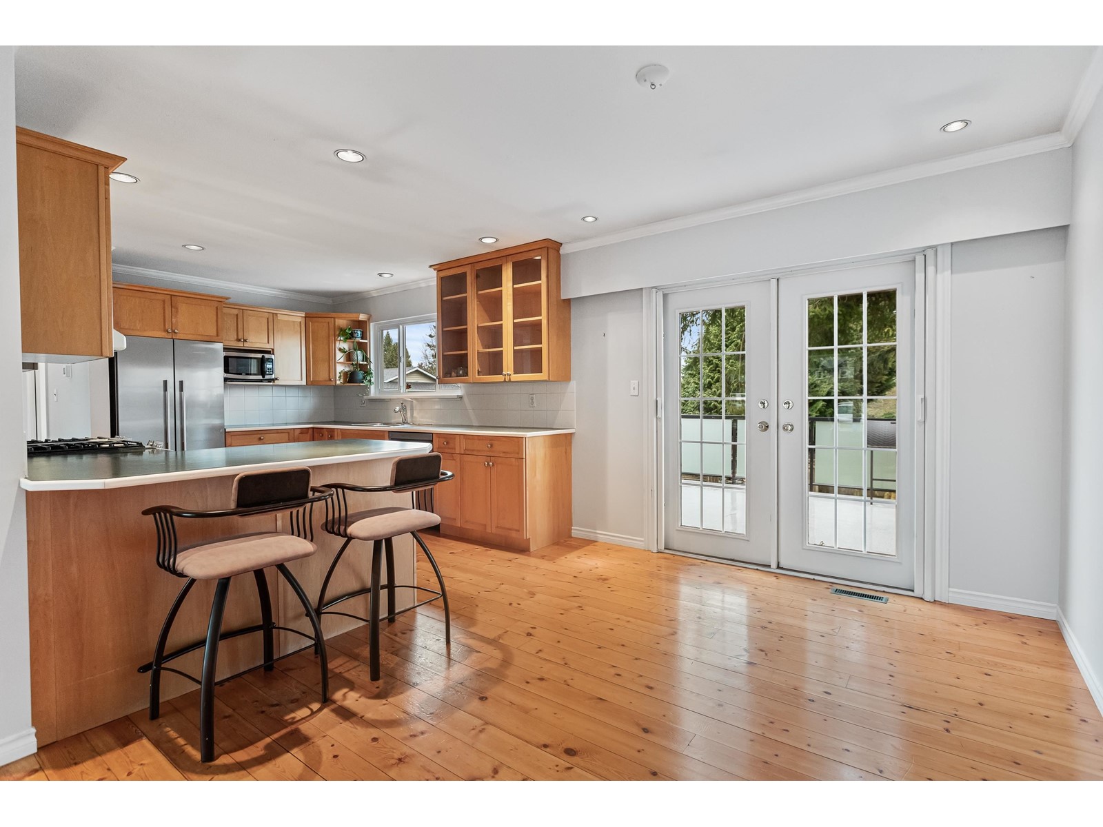 1430 MAPLE STREET, White Rock real estate listing R2977866