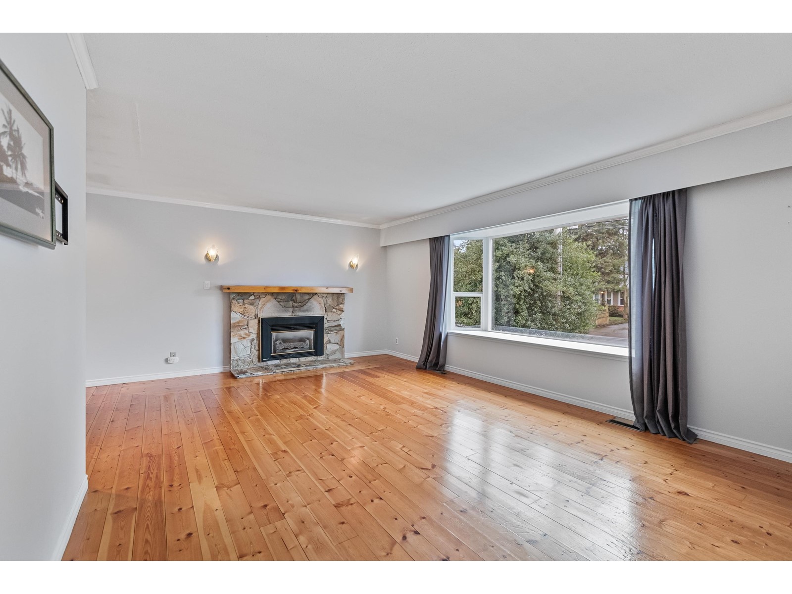 1430 MAPLE STREET, White Rock real estate listing R2977866