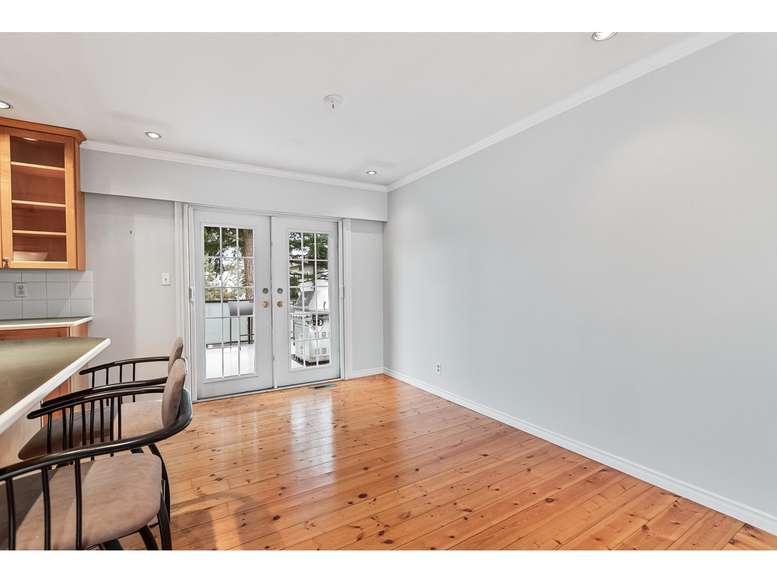 1430 MAPLE STREET, White Rock real estate listing R2977866